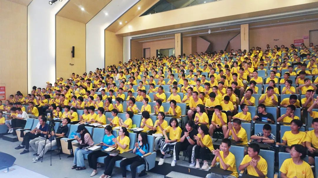 pexels-eberhard-grossgasteiger-2088205.jpg 圖片